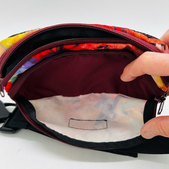 Kavu Women's Leaf Floral Fanny Pack - Multicolor - Picture 6 of 8